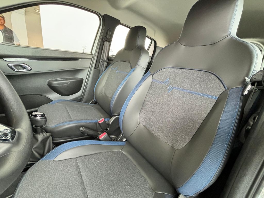 Kwid Intense 1.0