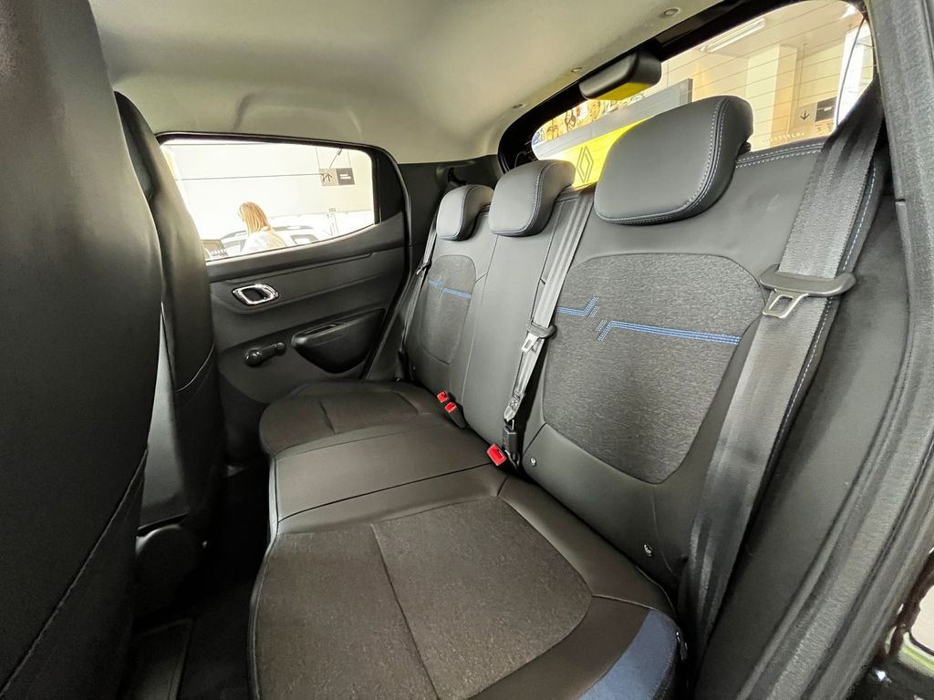 Kwid Intense 1.0