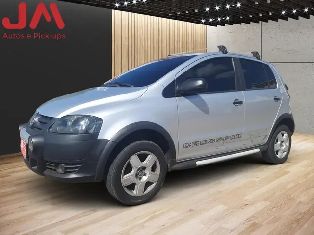 Carro Volkswagen CrossFox 2010 1.6 (Flex)