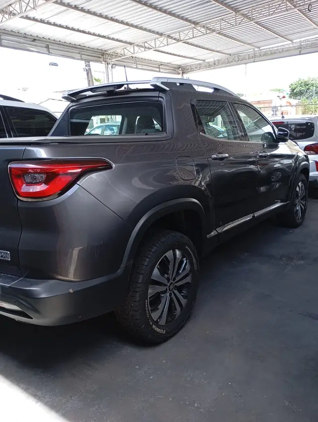 Carro Fiat Toro 2022 Volcano 1.3
