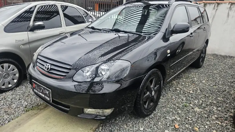 Toyota Corolla Fielder 1.8 16V (aut)