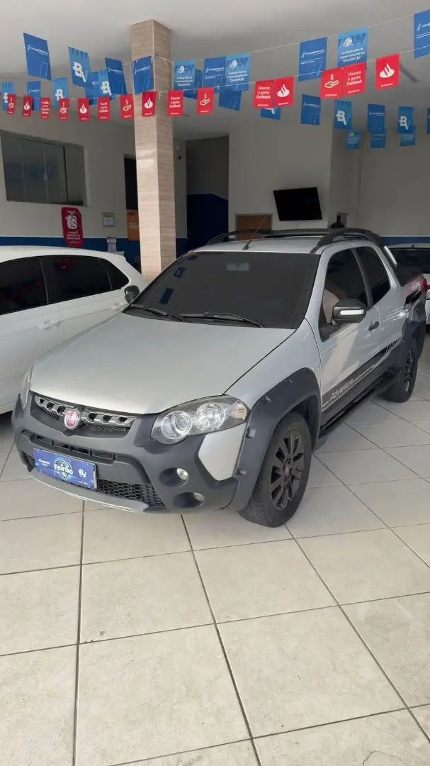 Carro Fiat Strada 2014 Adventure 1.8 16V (Flex) (Cabine Dupla)