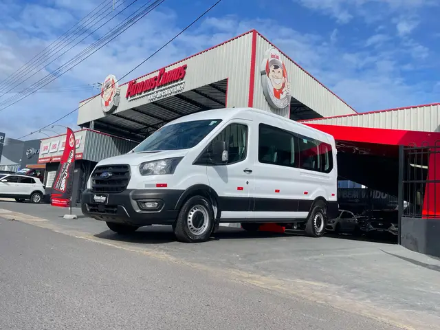 Carro Ford Transit 2024 Minibus 15 Lug. 2.0 16V Die Aut.