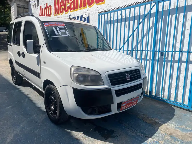 Fiat Doblò Attractive 1.4 8V (Flex)