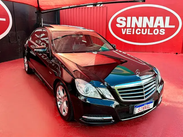 Carro Mercedes-Benz Classe E 2011 E 250 CGI BlueEfficiency Avantgarde