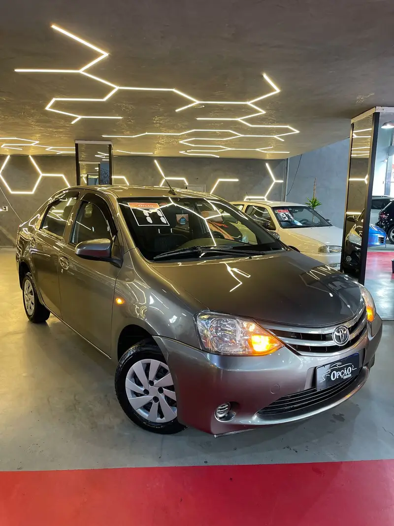 Toyota Etios Sedan XLS 1.5 (Aut) (Flex)
