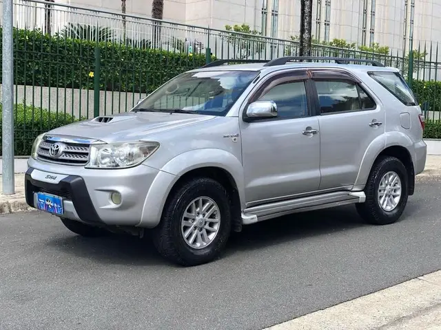 Carro Toyota Hilux SW4 2011 SRV 4x4 3.0 Turbo