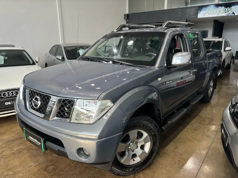 Nissan Frontier LE 4x4 2.5 16V (cab. dupla) (aut)