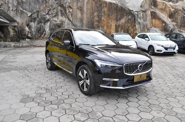 Carro Volvo XC60 2023 Recharge Plus 2.0