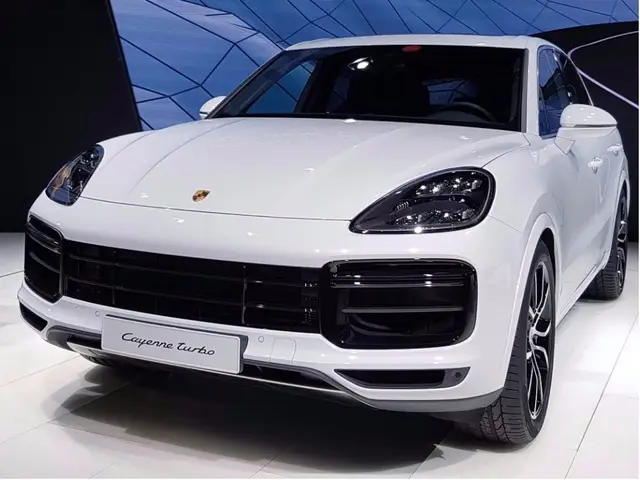 Carro Porsche Cayenne 2018 4.8 V8 Turbo 4WD
