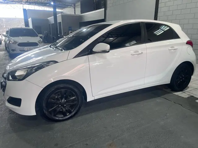 Carro Hyundai HB20 2017 1.0 Comfort (Flex)