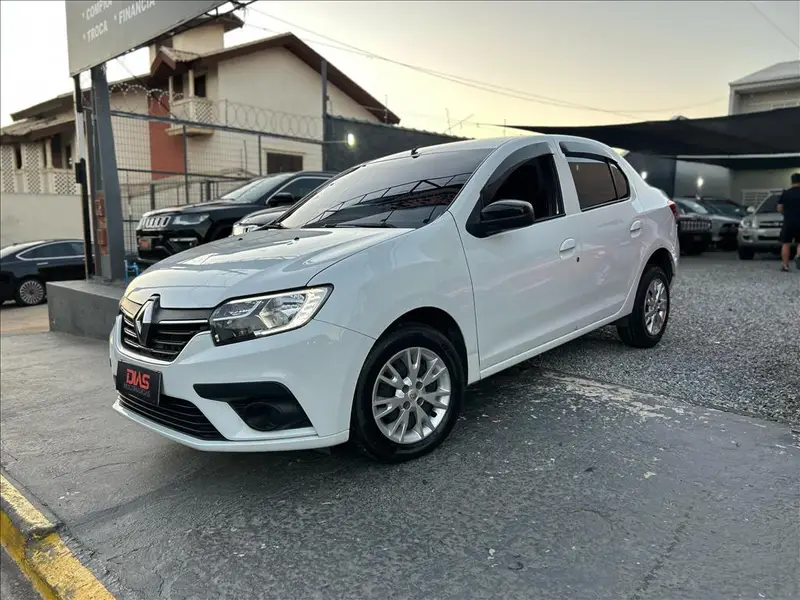 Renault Logan Zen 1.0