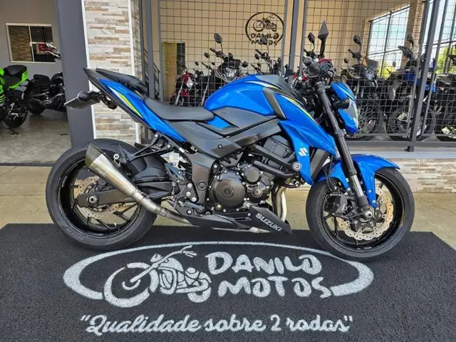 Carro Suzuki GSX-S 750 2021 GSX-S 750