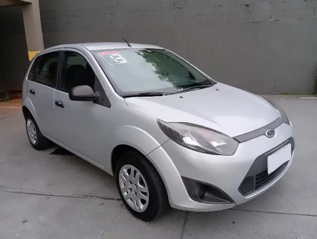 Carro Ford Fiesta Hatch 2013 Rocam 1.0 (Flex)