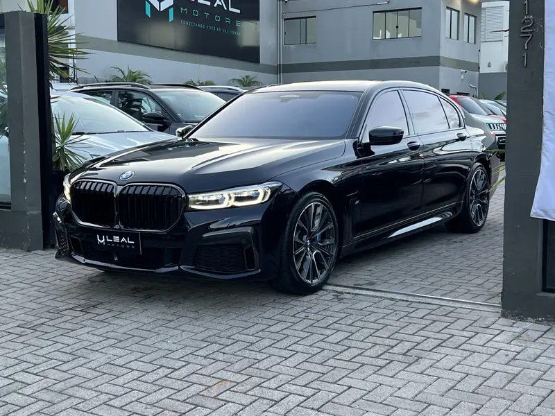 BMW 745e 745Le Sedan 3.0 V6 M Sport (Hybrid) (Aut)