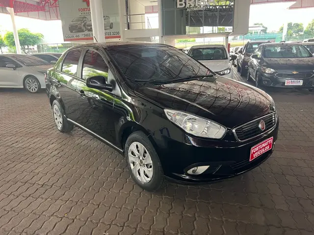 Carro Fiat Grand Siena 2018 Evo Attractive 1.4 8V (Flex)