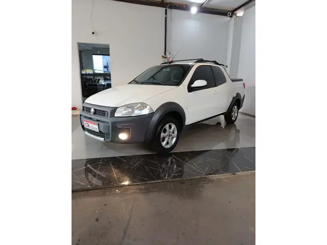 Carro Fiat Strada 2018 Hard Working 1.4 (Flex) (Cabine Dupla)