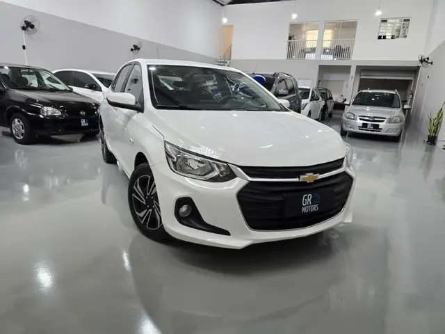 Carro Chevrolet Onix 2024 LT 1.0 Turbo