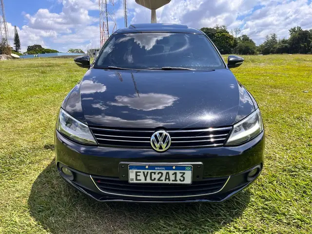 Carro Volkswagen Jetta 2012 2.0 Comfortline Tiptronic (Flex)