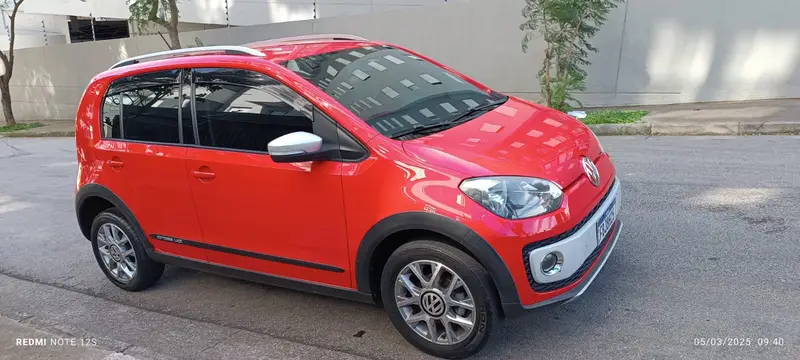 Volkswagen Up! 1.0 12v E-Flex cross up!