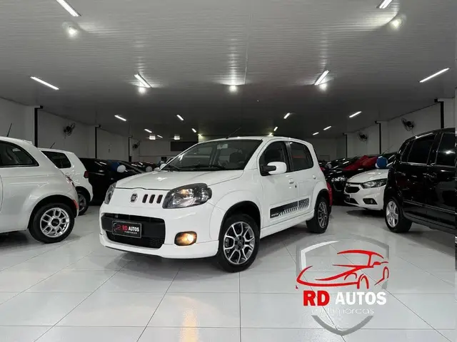 Carro Fiat Uno 2014 Sporting 1.4 8V (Flex) 4p