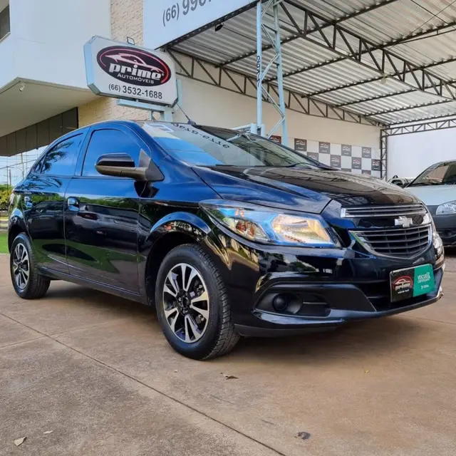 Carro Chevrolet Onix 2013 1.4 LT SPE/4