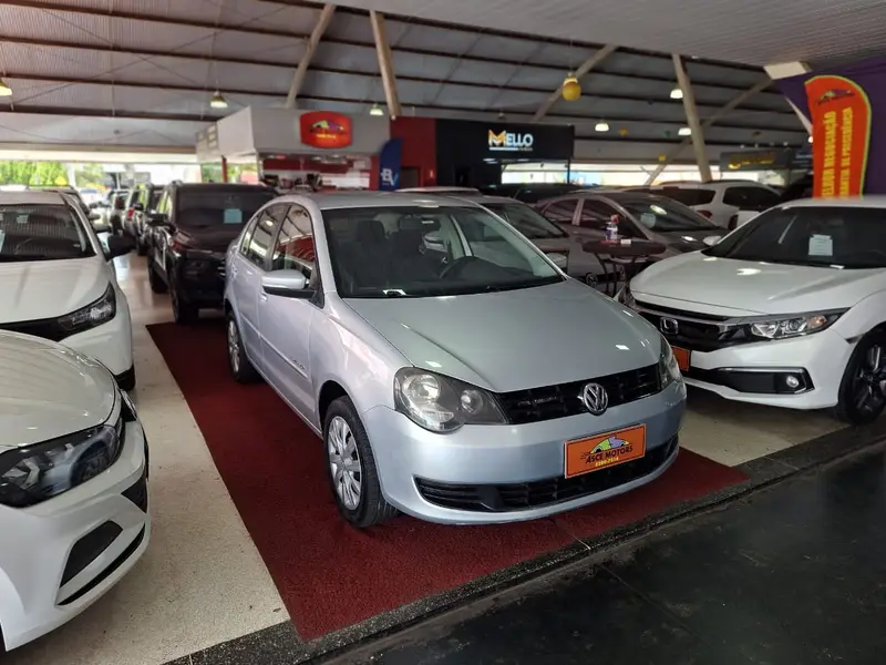 Volkswagen Polo Sedan 1.6 8V I-Motion (Flex) (Aut)