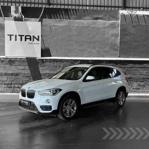 Carro BMW X1 2019 2.0 sDrive20i X-Line ActiveFlex
