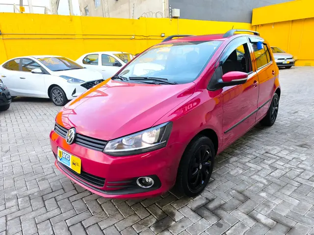 Carro Volkswagen Fox 2017 1.0 MPI Trendline (Flex)