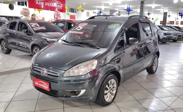 Carro Fiat Idea 2015 Attractive 1.4 8V (Flex)