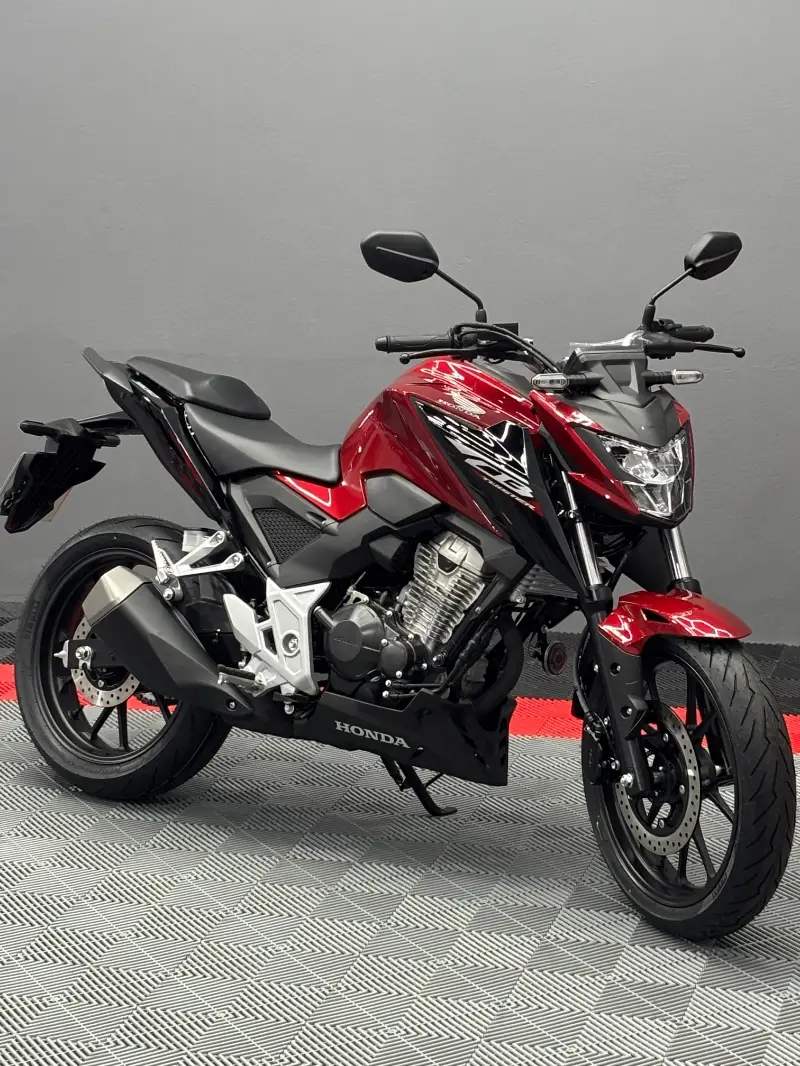 Honda CB 300F Twister (ABS)