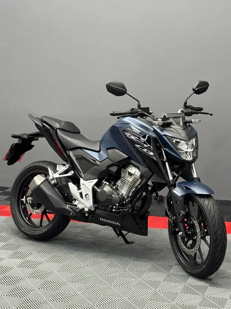 Honda CB 300F Twister (ABS)