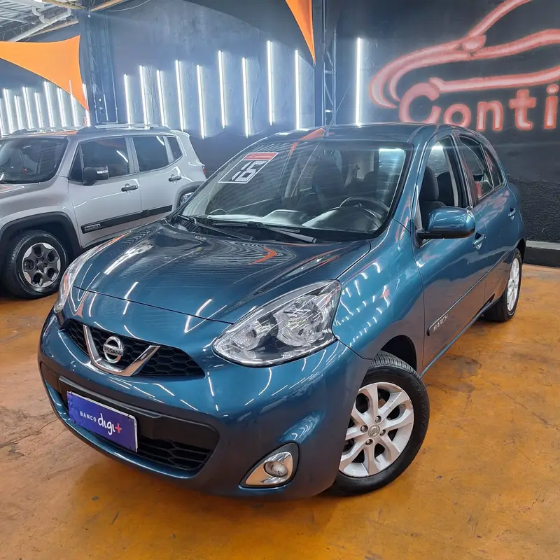 Nissan March 1.6 16V SV (Flex)