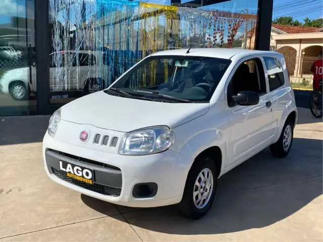Carro Fiat Uno 2014 Vivace 1.0 8V (Flex) 4p
