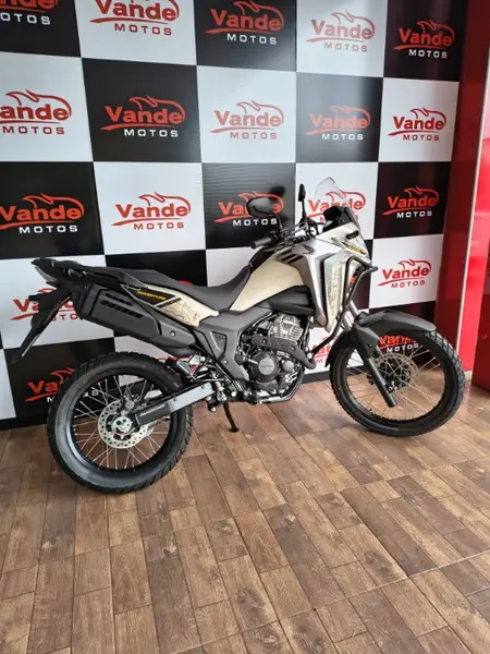 Carro Honda XRE Sahara 300 2025 Adventure