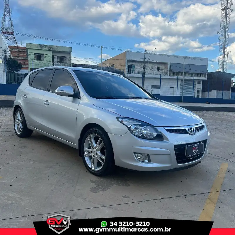 Hyundai i30 GLS 2.0 16V (aut)