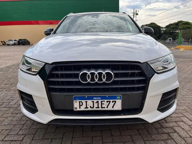 Carro Audi Q3 2016 1.4 TFSI Ambiente S Tronic