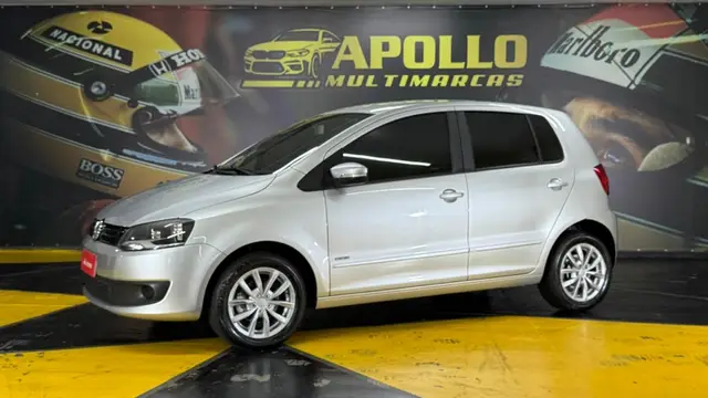 Carro Volkswagen Fox 2014 1.6 VHT (Flex)