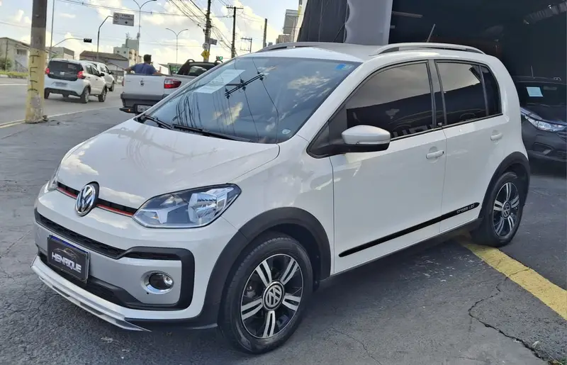 Volkswagen Up! 1.0 12v TSI E-Flex Cross
