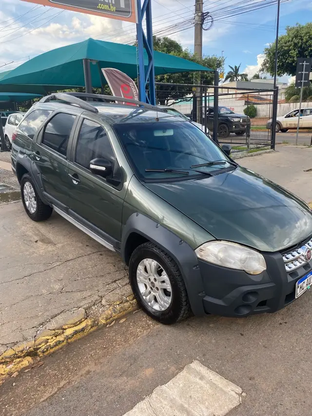 Carro Fiat Palio Weekend 2012 Adventure 1.8 16V Dualogic (Flex)