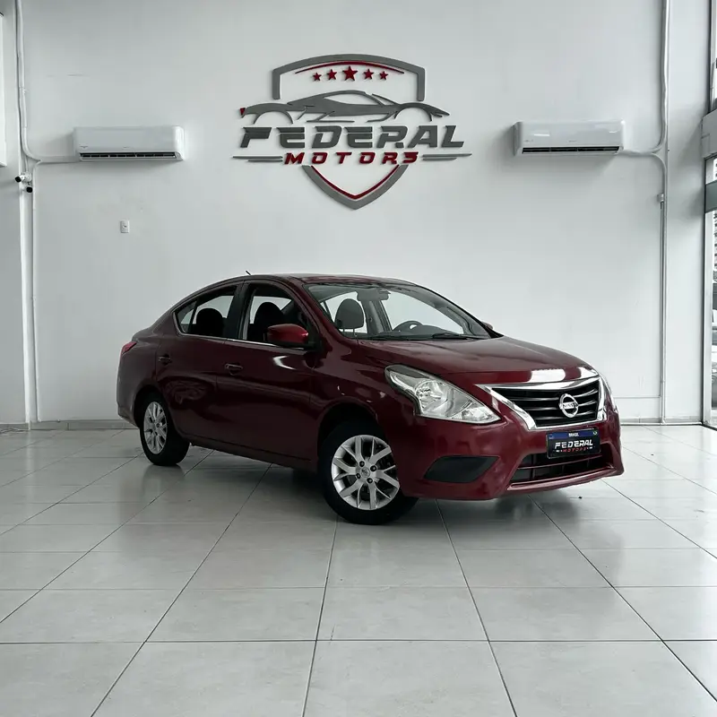 Nissan Versa 1.6 16V SL (Flex)
