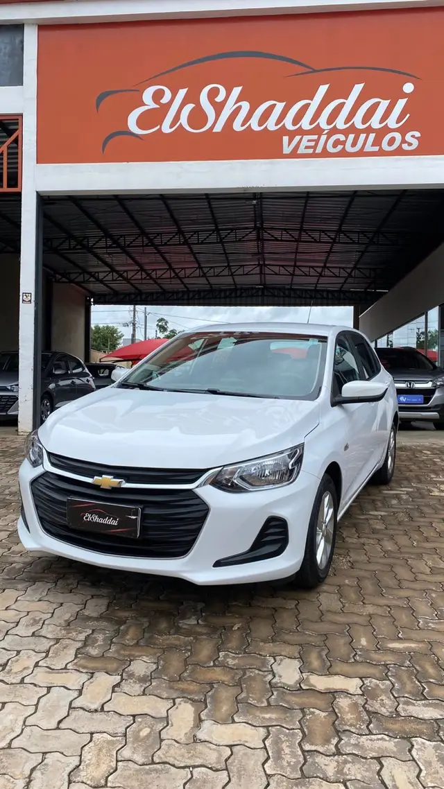 Carro Chevrolet Onix 2023 LT 1.0