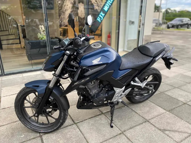 Honda CB 300F Twister (ABS)