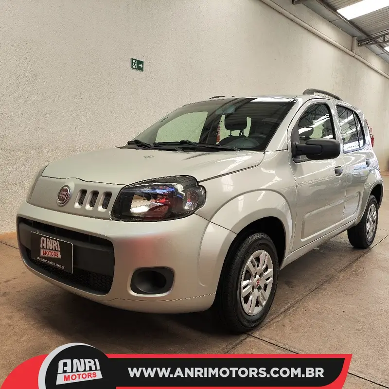 Fiat Uno Vivace 1.0 8V (Flex) 4p