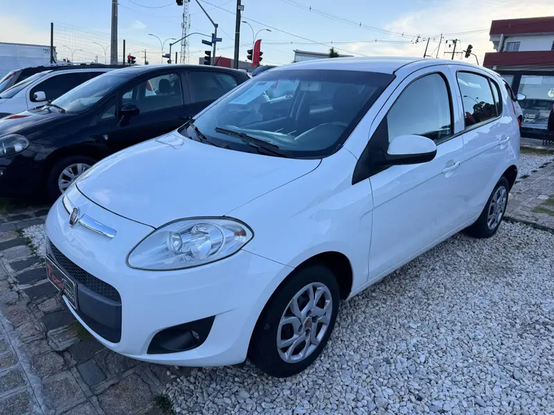Fiat Palio Attractive 1.4 8V (Flex)