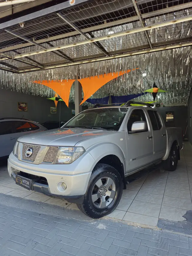 Carro Nissan Frontier 2012 LE Attack 2.5 4X4 (Cab.Dupla) (aut)