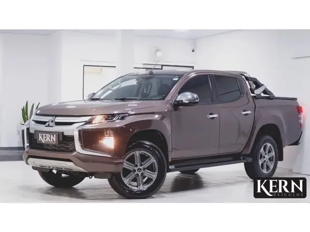 Carro Mitsubishi L200 Triton Sport 2022 HPE 2.4 DID-H 4x4 (Aut)