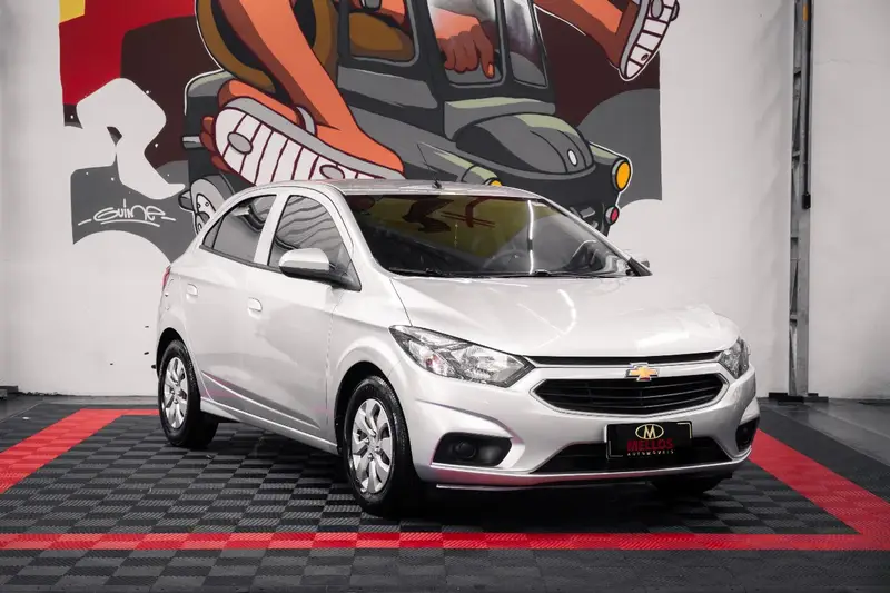 Chevrolet Onix 1.0 LT SPE/4