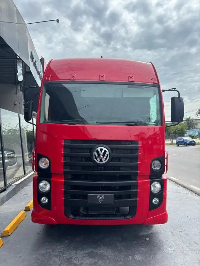 Carro Volkswagen 19.330 2012 Constellation  E DC Tractor
