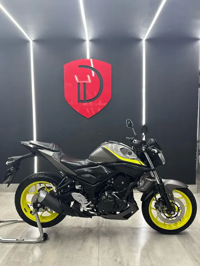 Carro Yamaha MT-03 2019 (ABS)